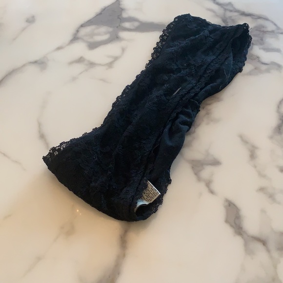 Garage Black Lace Bandeau - Picture 5 of 5